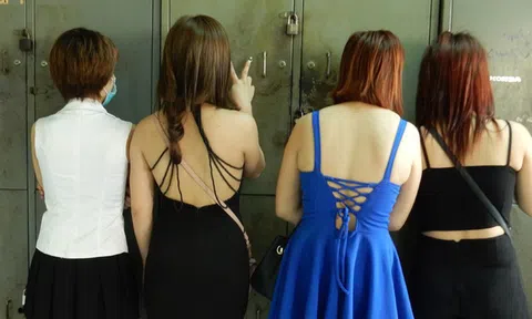 Cao Bằng: Bắt quả tang 5 gái bán dâm đang 'hành sự'